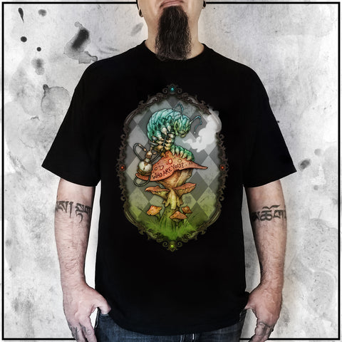 Sinister Fables | Alice - Who Are You (Full Color) | Gents T-Shirt